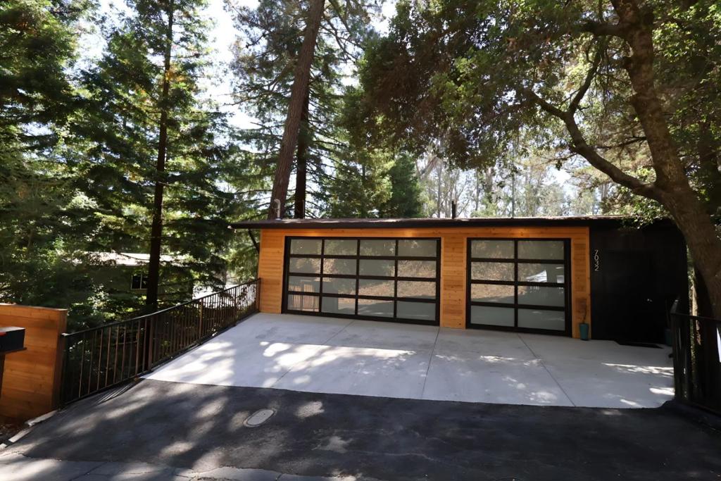 7032 Sayre Drive | Similar Property Thumbnail