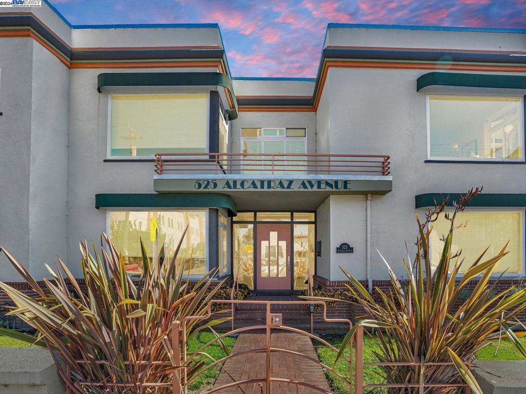 525 Alcatraz Ave, Oakland, CA 94609