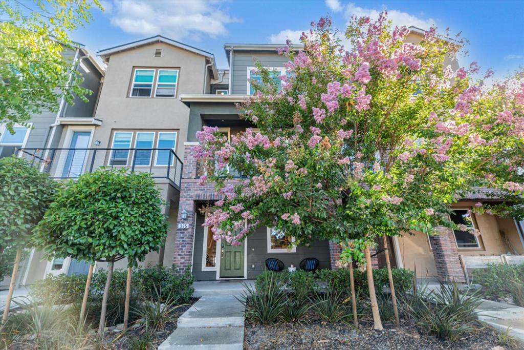 395 Charles Morris Terrace, Sunnyvale, CA 94085