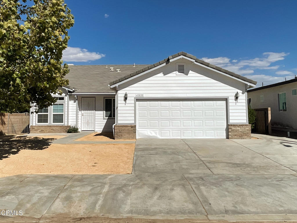 43838 37Th Street, Lancaster, CA 93536