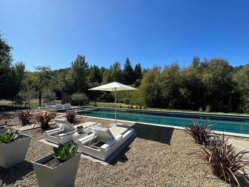 805 Los Trancos Road, Portola Valley, CA 94028