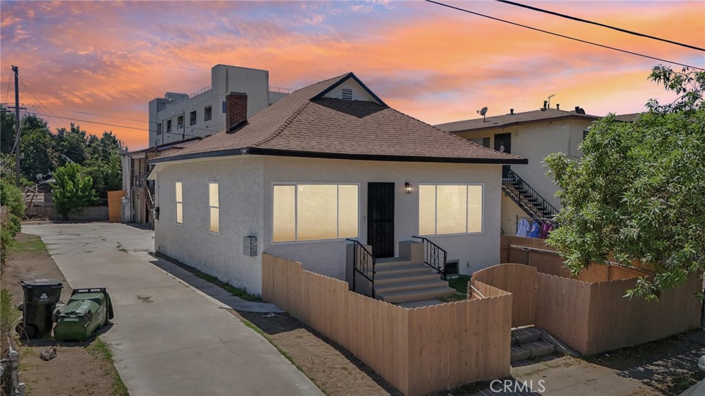 940 E 43Rd Place, Los Angeles, CA 90011