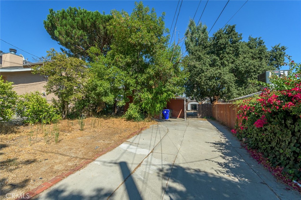 4608 Dyer Street, La Crescenta, CA 91214