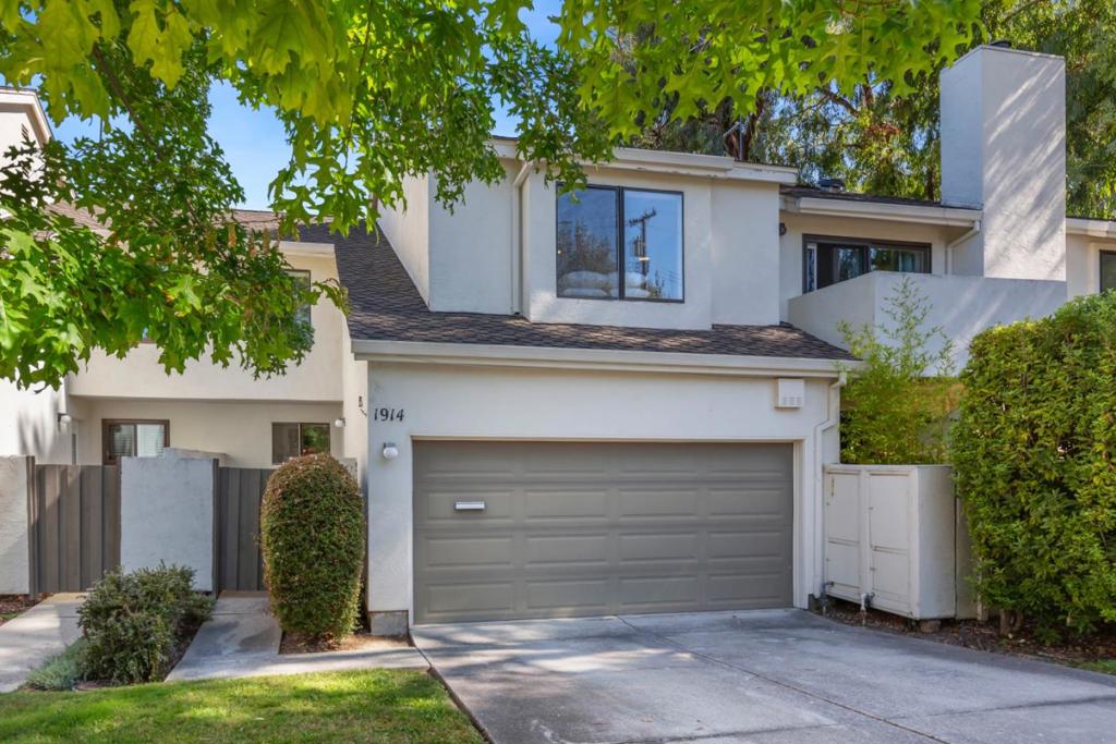 1914 Hackett Avenue, Mountain View, CA 94043