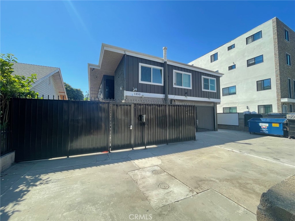 1250 W 37Th Street, #8 | Similar Property Thumbnail