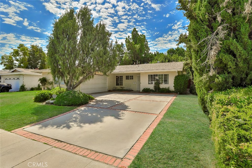 16644 Clymer Street, Granada Hills, CA 91344