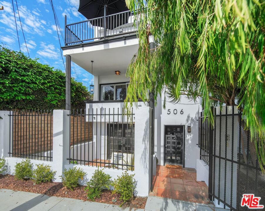 506 Boccaccio Avenue, Venice, CA 90291