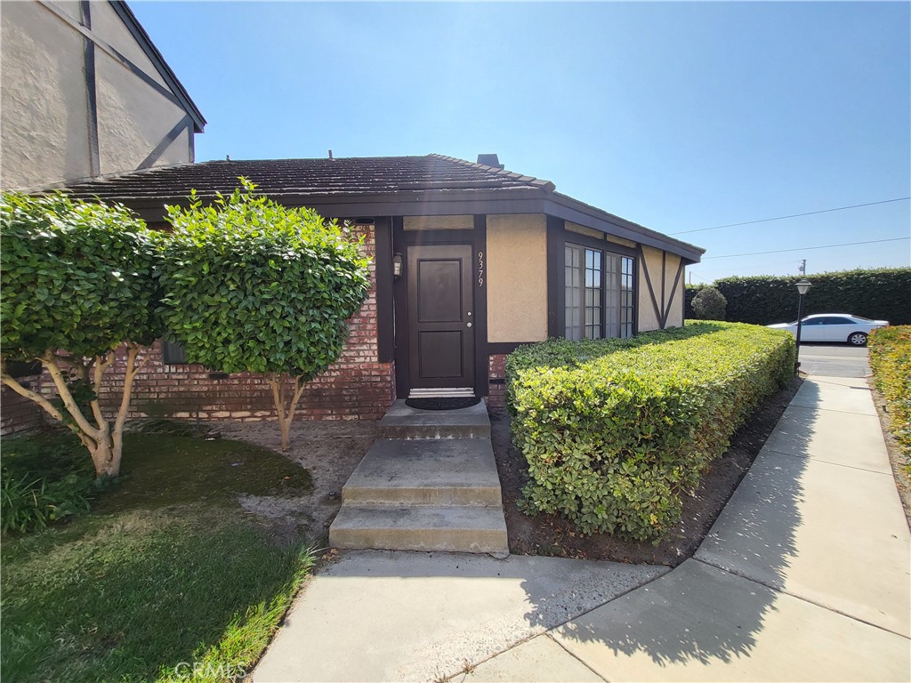 9379 Wedgewood Lane, Westminster, CA 92683