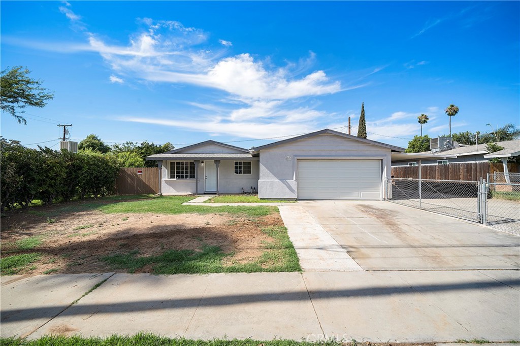 2521 Pennsylvania Avenue, Riverside, CA 92507