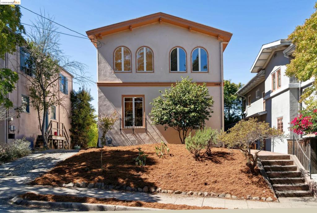 1108 Walnut St, Berkeley, CA 94707