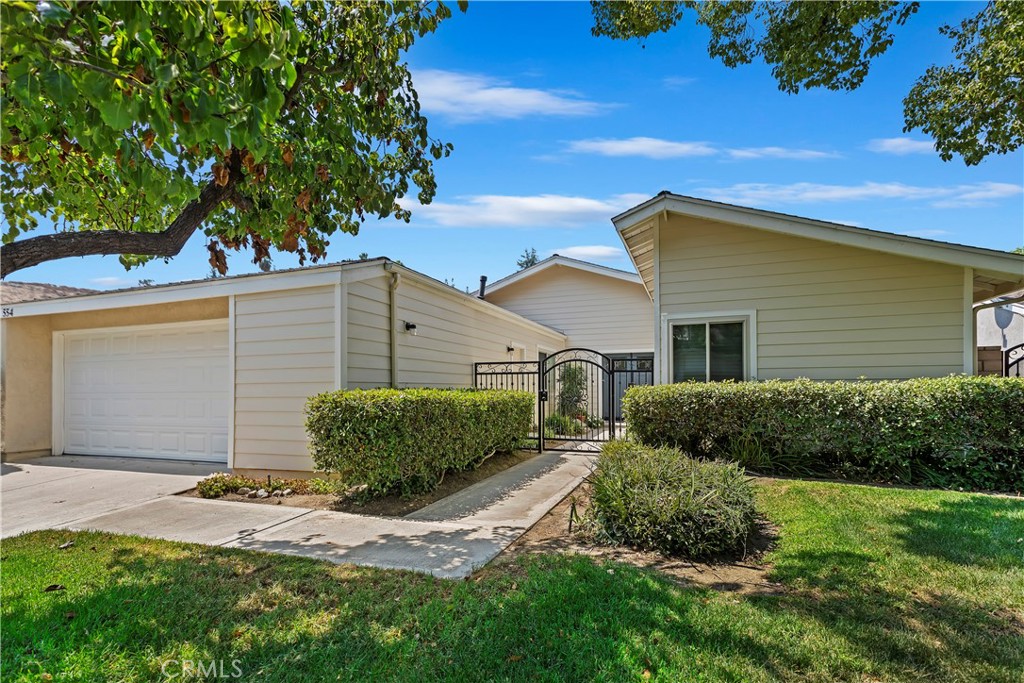 554 Via Zapata, Riverside, CA 92507