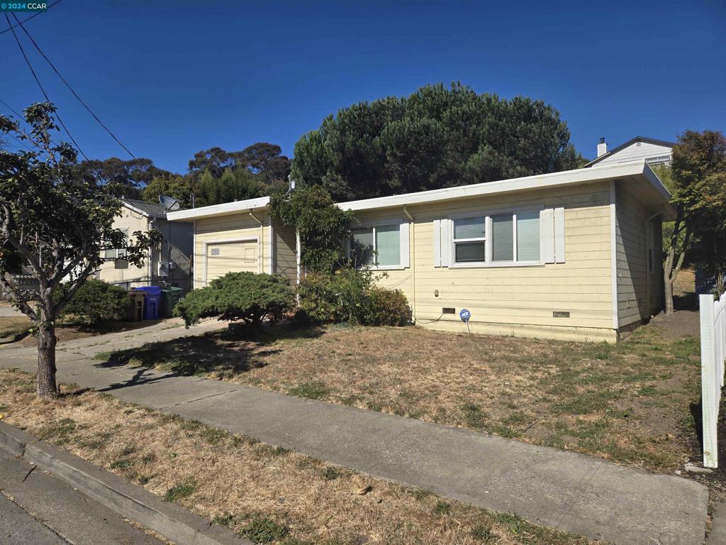 1536 Amador St, San Pablo, CA 94806