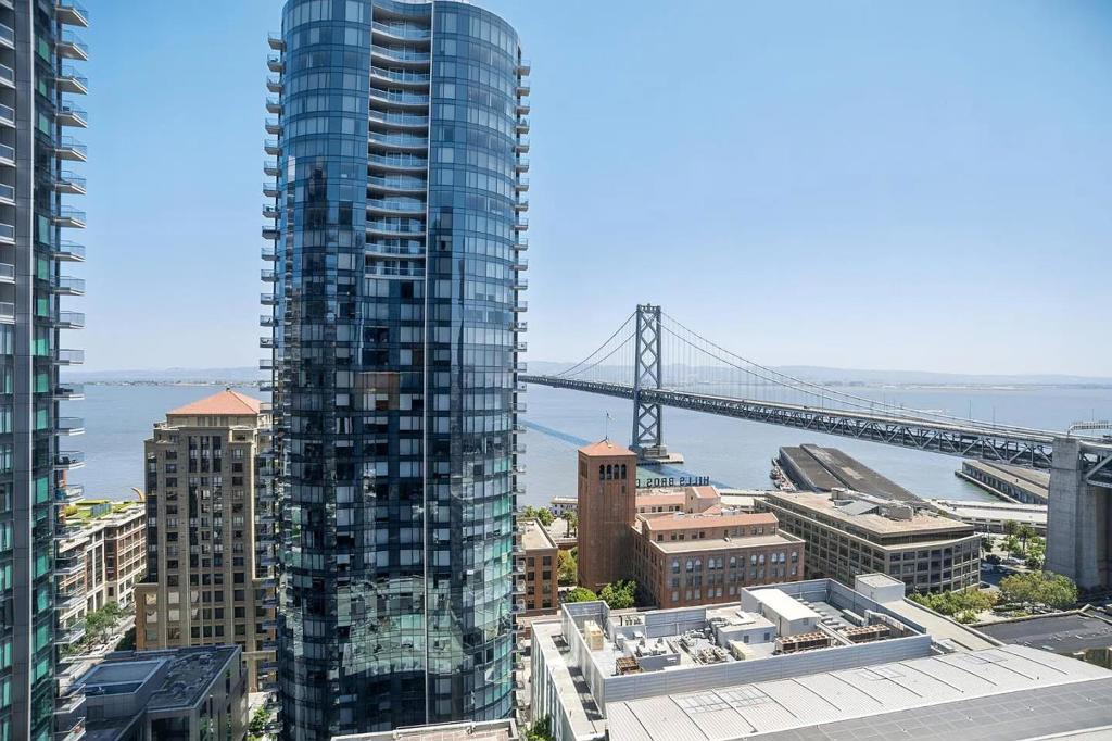 338 Main , #25B, San Francisco, CA 94105