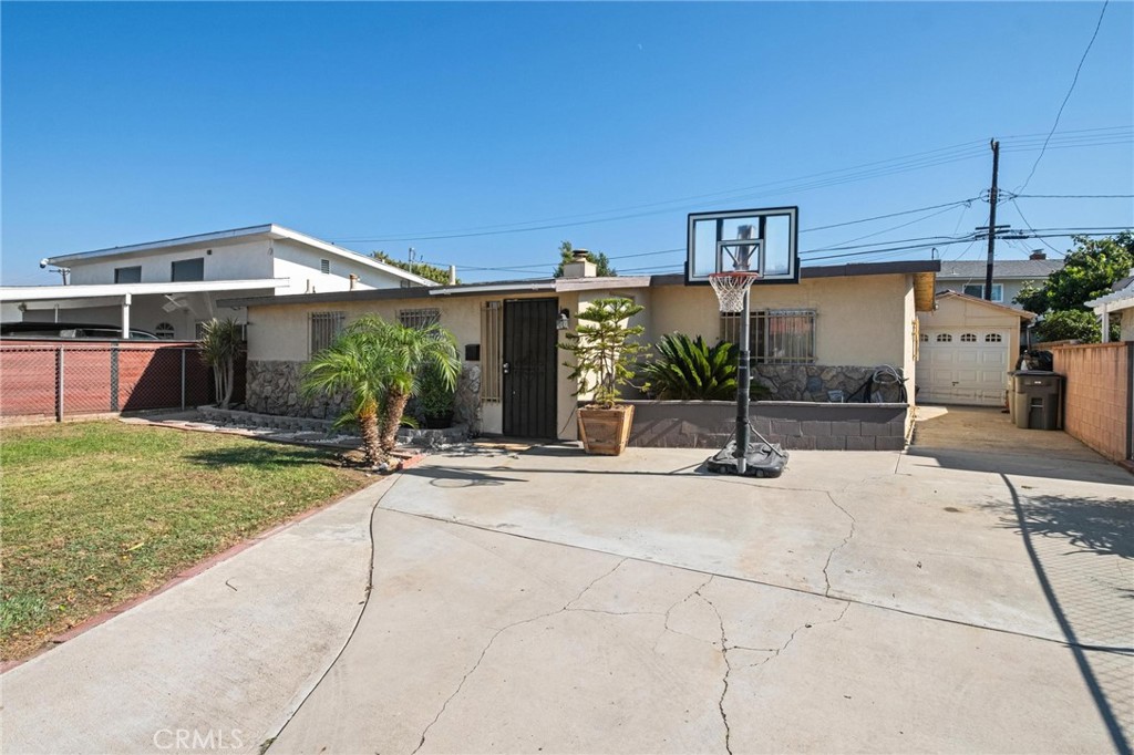 338 W 235Th Street, Carson, CA 90745