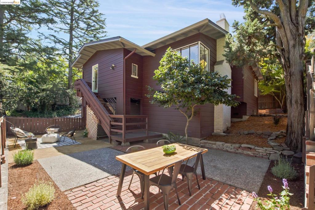 55 Sunset Ln, Berkeley, CA 94708