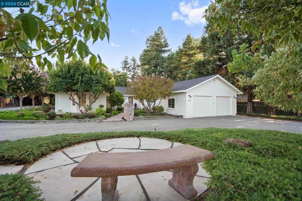 1077 Walnut Ave, Walnut Creek, CA 94598