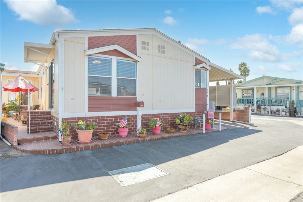 158 Roadrunner Lane, Oceanside, CA 92057