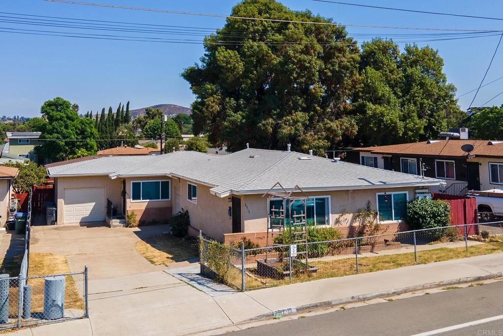 2517 19 Skyline Dr, Lemon Grove, CA 91945