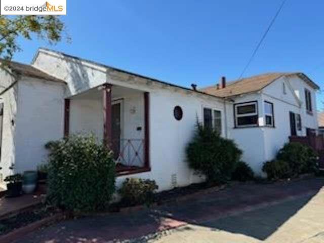 10501 Breed Ave, Oakland, CA 94603