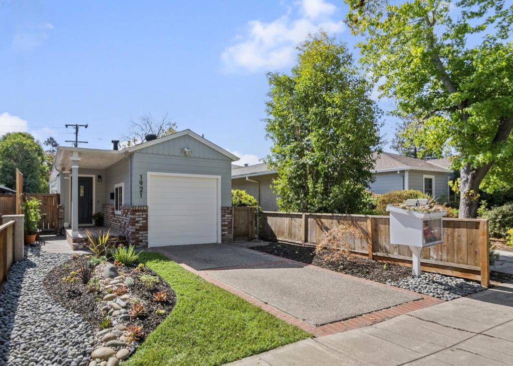 1921 Poplar Avenue, Redwood City, CA 94061