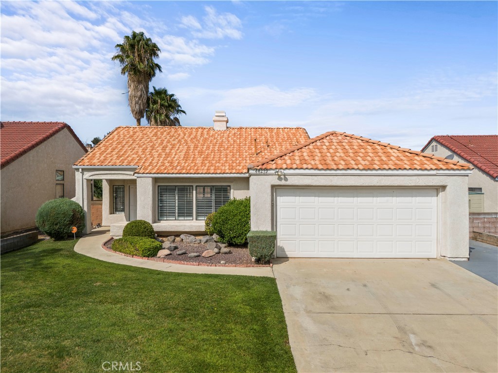 44239 Fenner Avenue, Lancaster, CA 93536