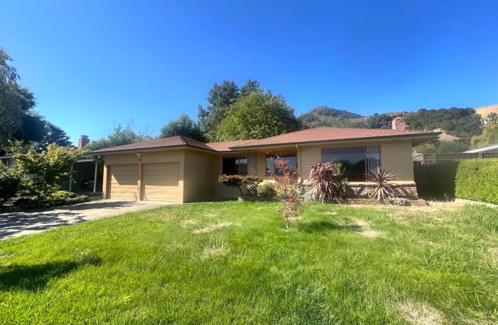 17655 De Witt Avenue, Morgan Hill, CA 95037