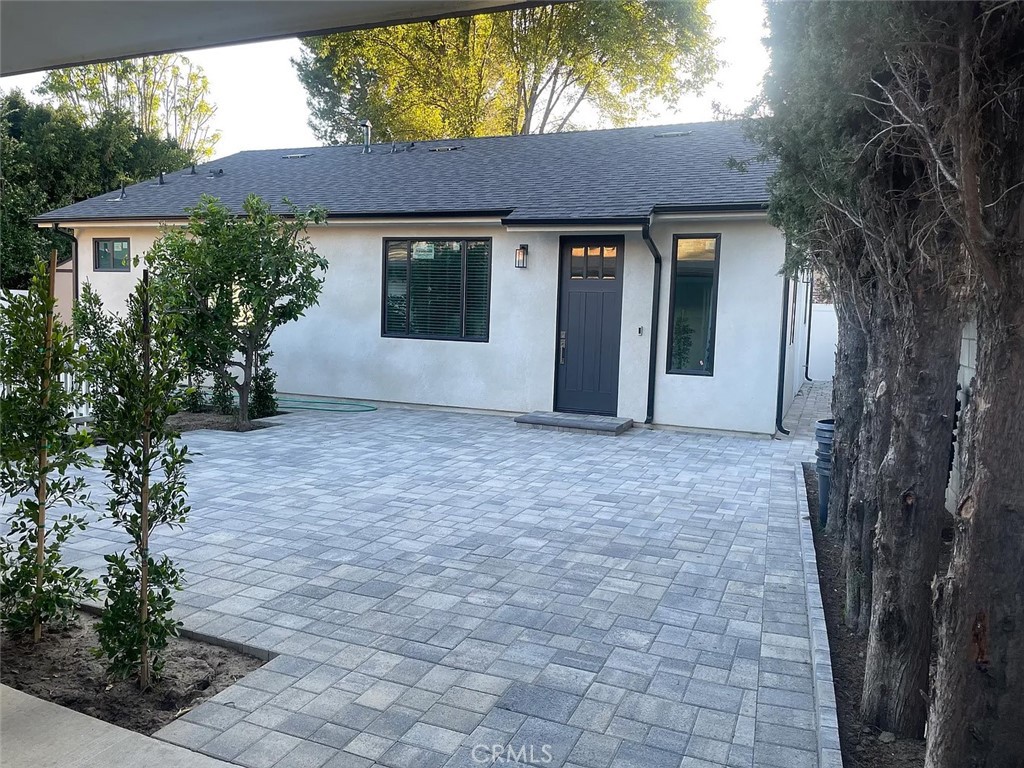 5947 Matilija Avenue, Van Nuys, CA 91401