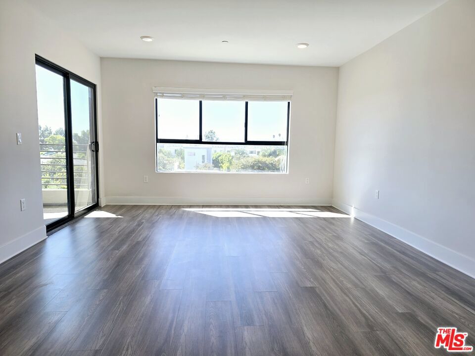 5030 Rosewood Avenue, #503, Los Angeles, CA 90004