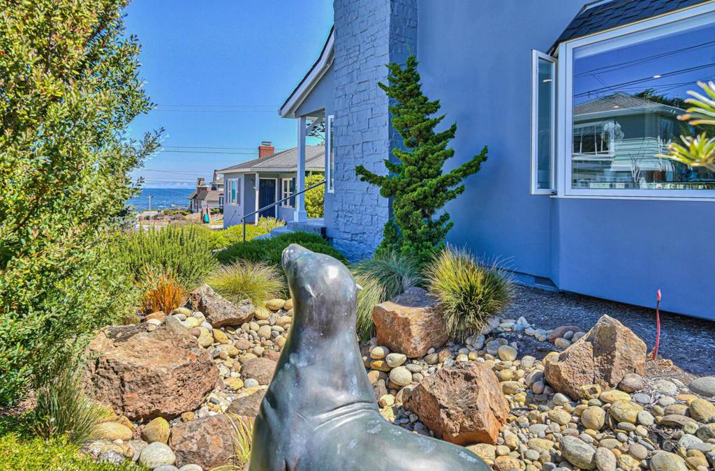 39 Coral Street, Pacific Grove, CA 93950