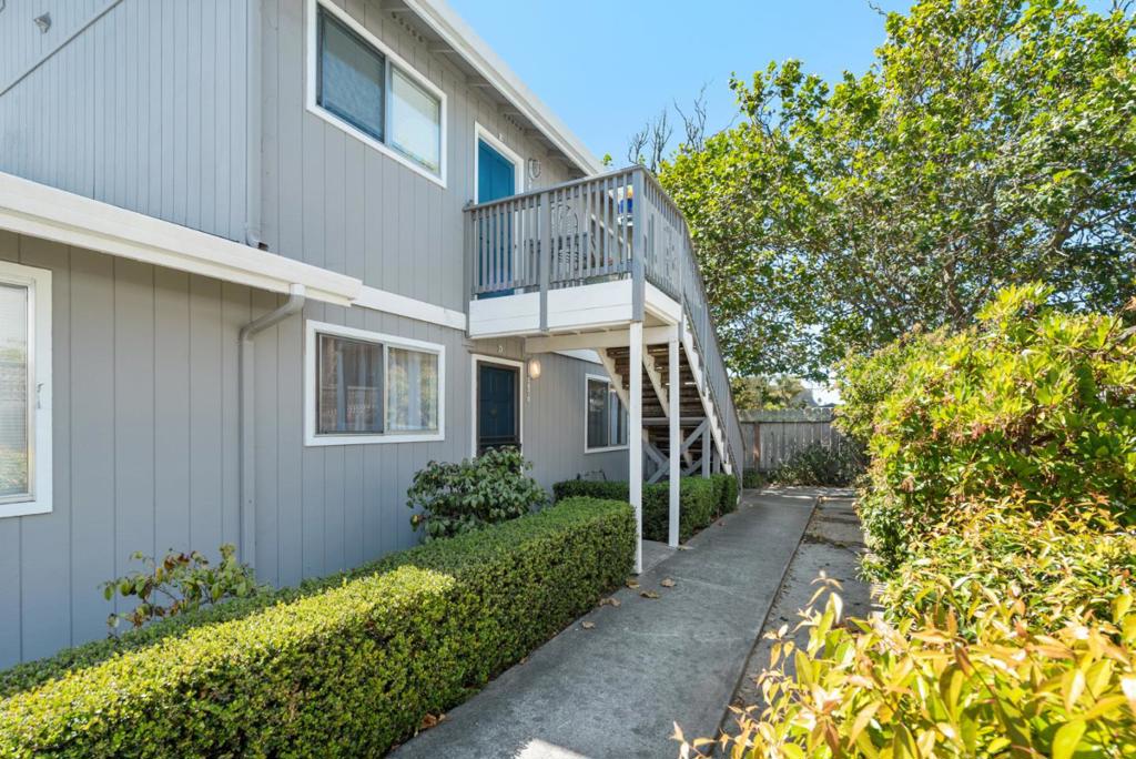 3870 Bramble Lane, #D, Santa Cruz, CA 95062