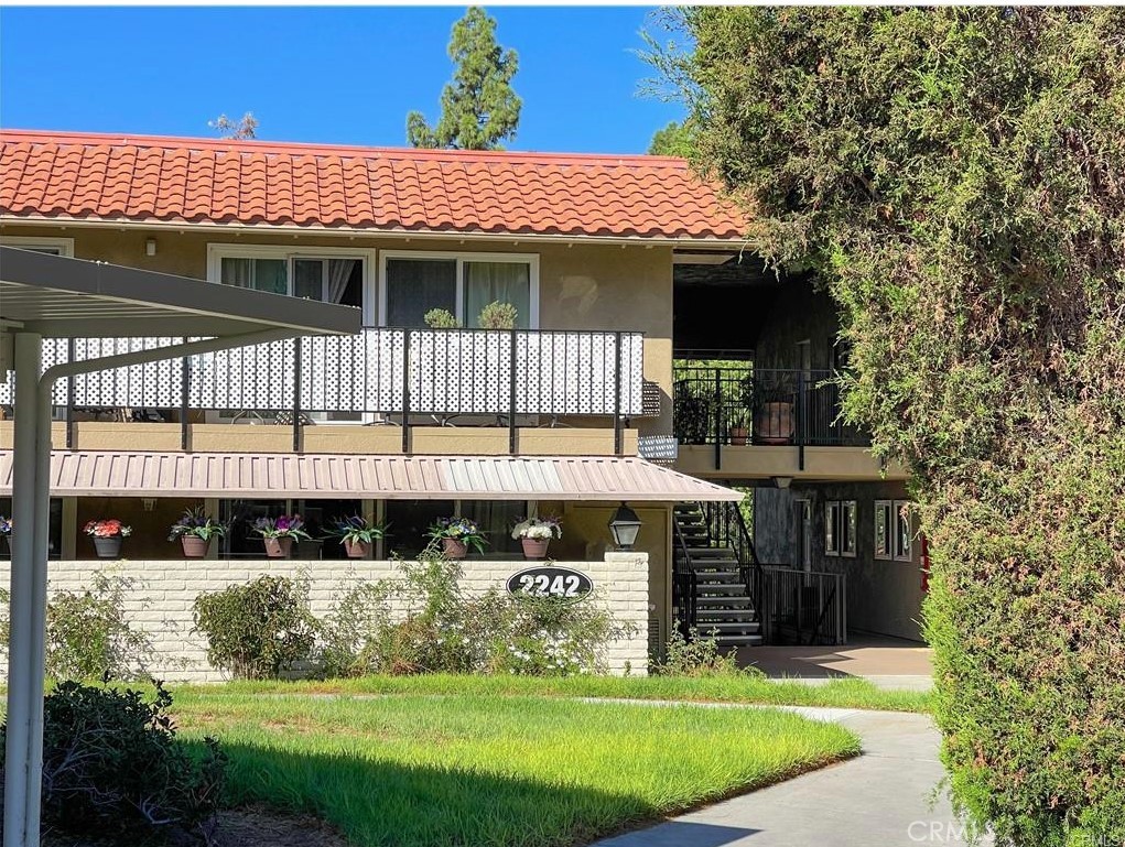 2242 Via Puerta B , #B, Laguna Woods, CA 92637