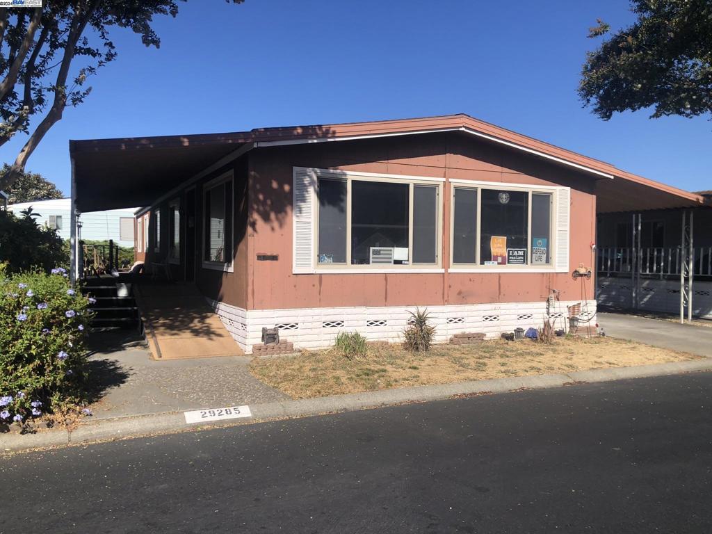 29285 New Hampshire Way, Hayward, CA 94544