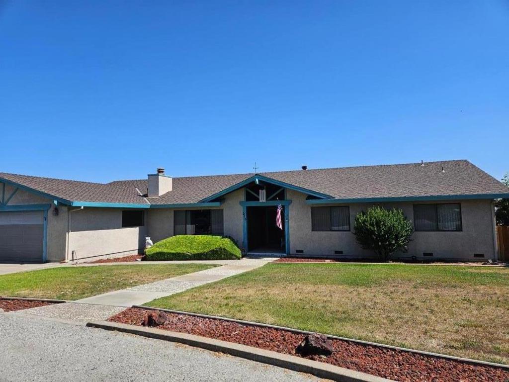 215 Rays Circle, Hollister, CA 95023