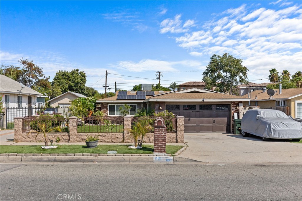 621 S Willow Avenue, Rialto, CA 92376