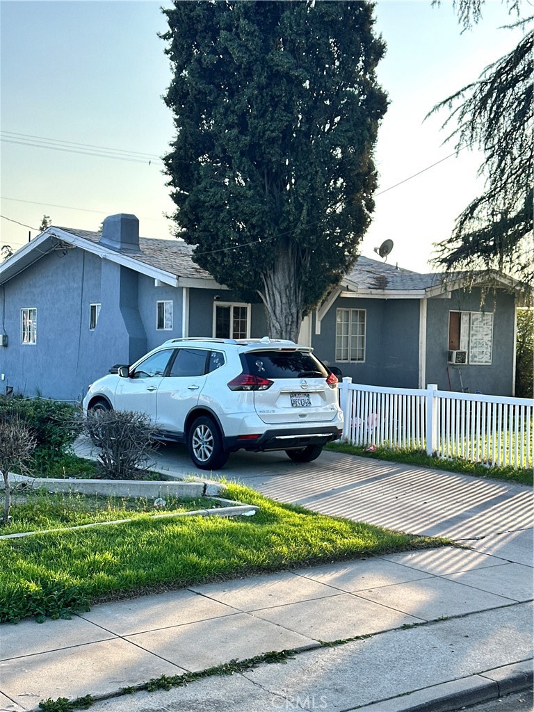 215 W 23Rd Street | Similar Property Thumbnail