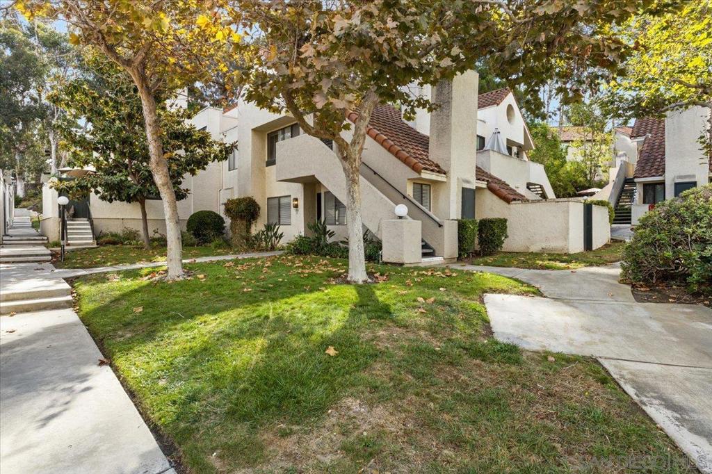 325 N Melrose , #E, Vista, CA 92083