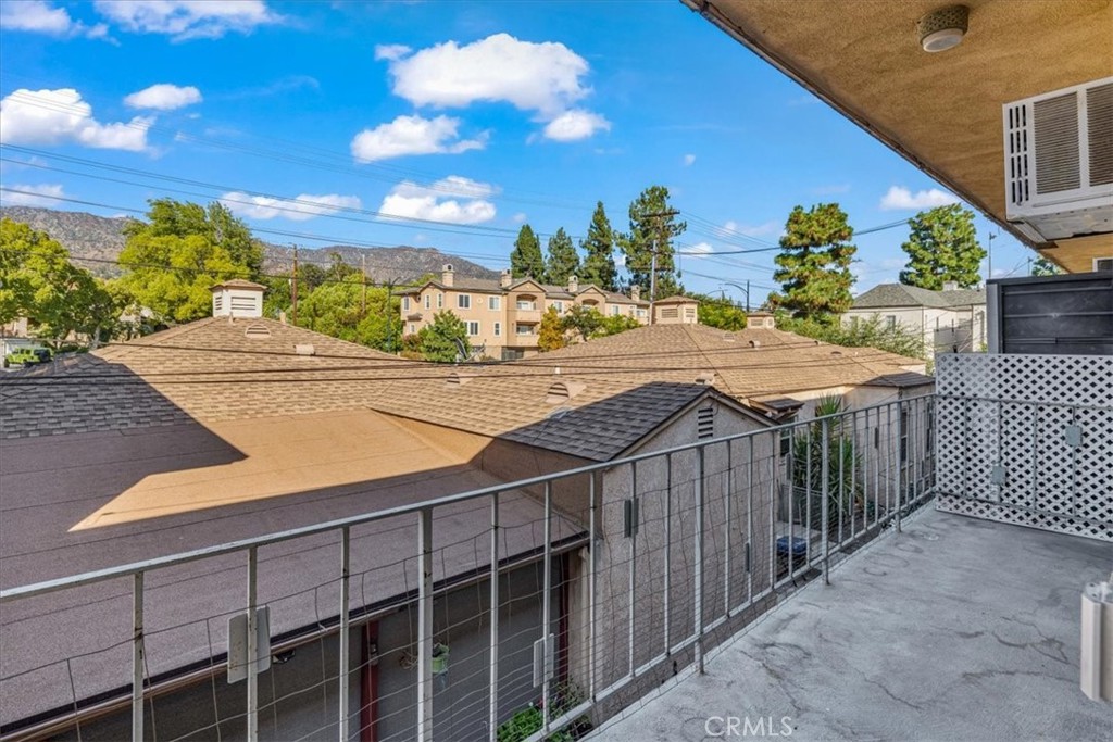 332 Cornell Drive, Burbank, CA 91504