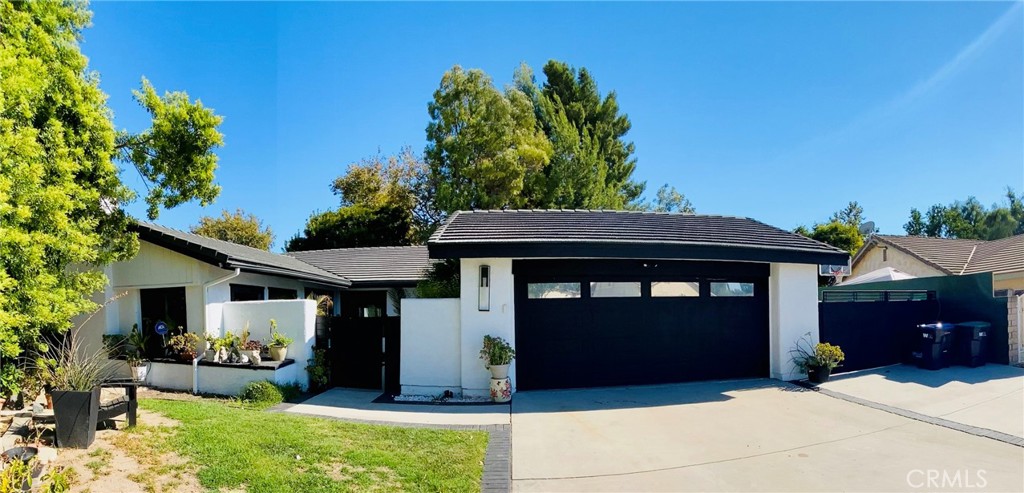 2624 Samantha Court | Similar Property Thumbnail