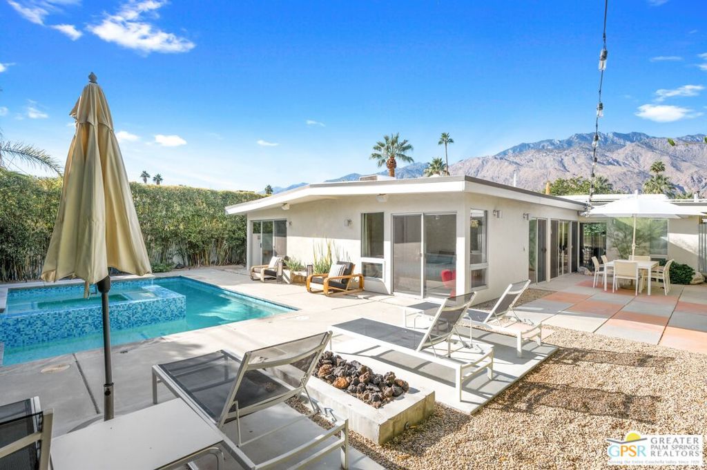 550 N Calle Marcus, Palm Springs, CA 92262