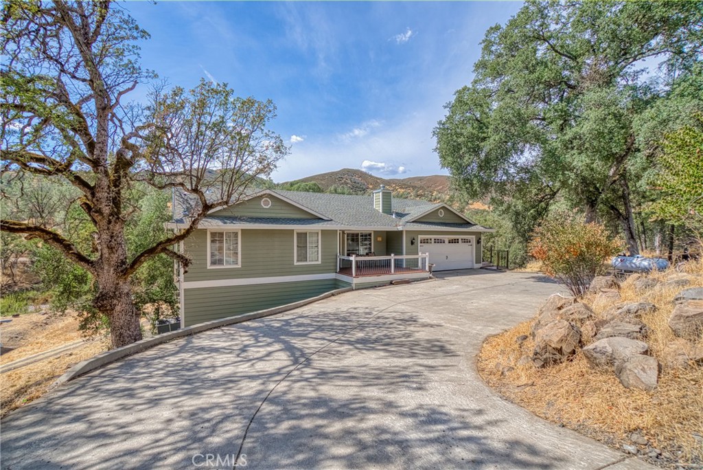 3409 Wolf Creek Road, Clearlake Oaks, CA 95423