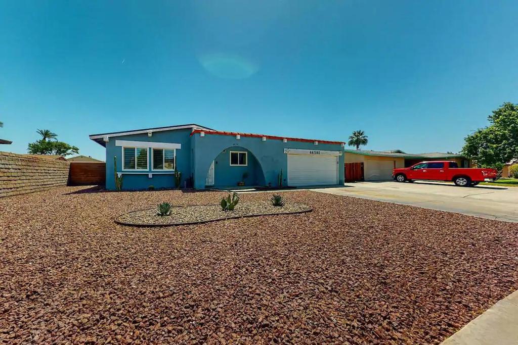 44590 Roundtable Street, Indio, CA 92201