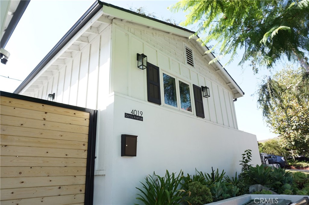 4019 Denny Avenue, Studio City, CA 91604