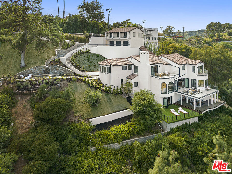 1648 Summitridge Drive, Beverly Hills, CA 90210