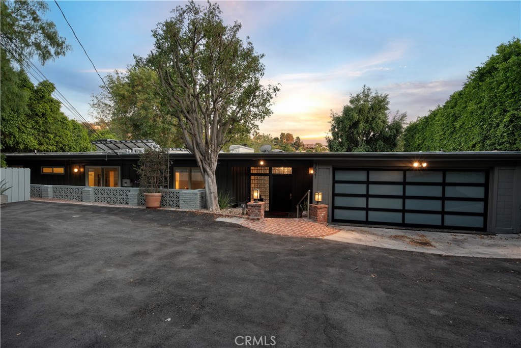 3521 Berry Drive, Studio City, CA 91604