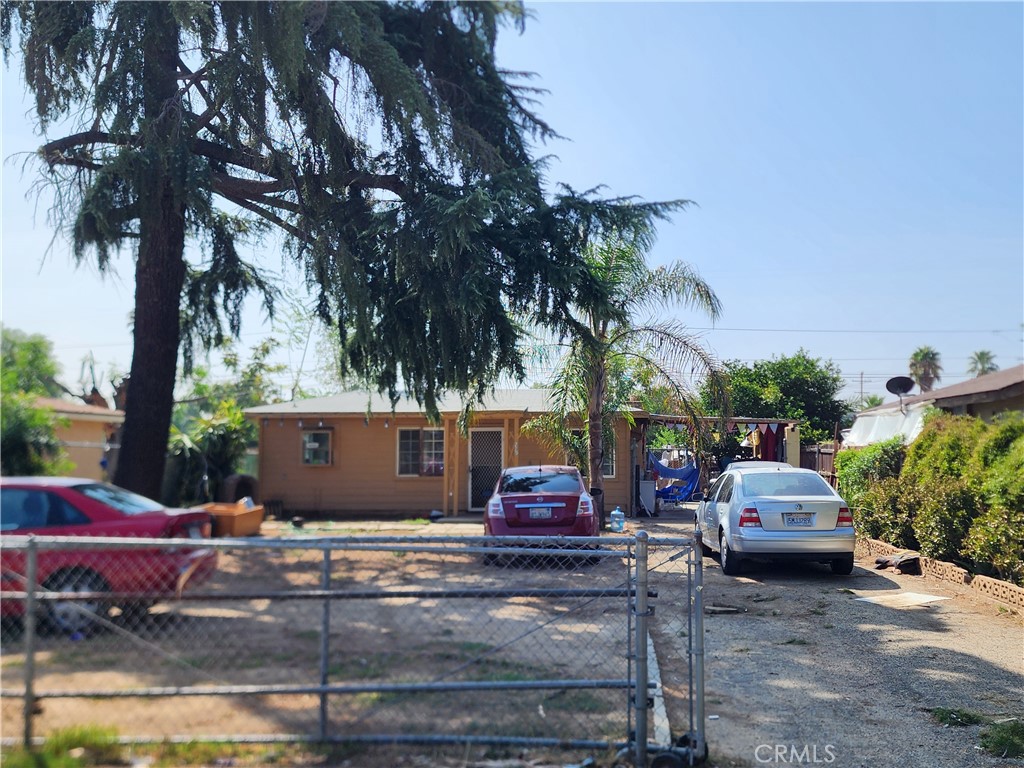 279 W 1St Street, Perris, CA 92570