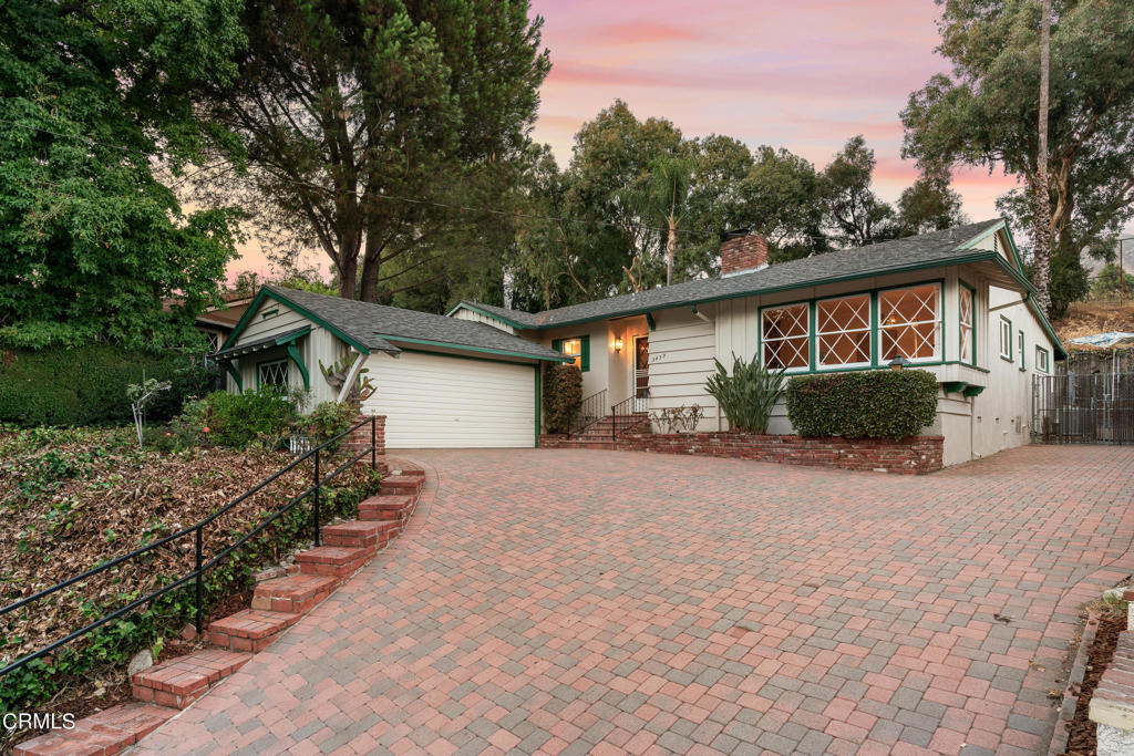 3439 Fairesta Street, La Crescenta, CA 91214