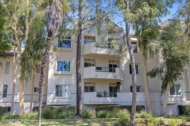 5420 Sylmar Avenue, #207, Sherman Oaks, CA 91401