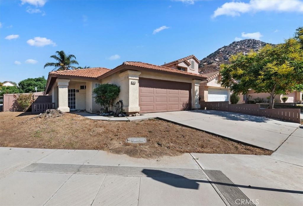 11423 Citrus Glen Lane, Fontana, CA 92337