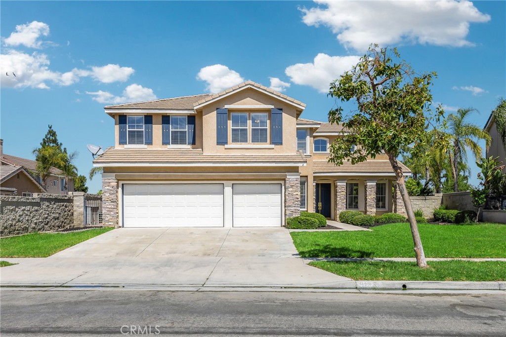 913 Hyde Park Court, Corona, CA 92881