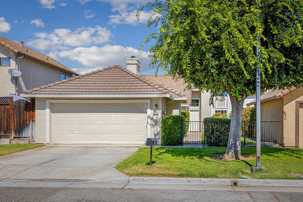 1139 Del Oro Way, Gilroy, CA 95020